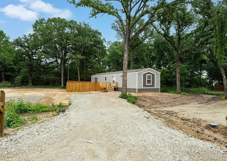 1st image of 200 Wildflower Dr