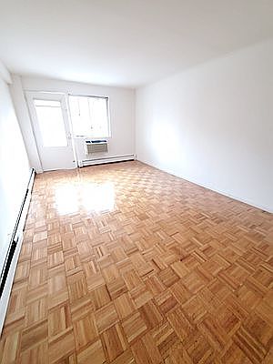 4th image of 64-34 Booth St #2