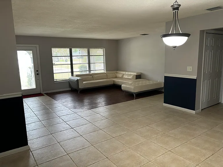 202 SW Crescent Ave — Photo 40