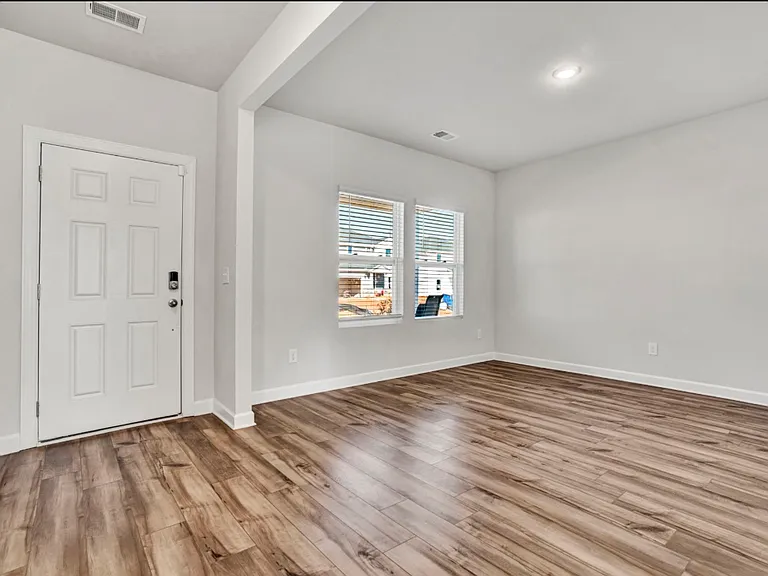 738 Treeline Rd — Photo 13