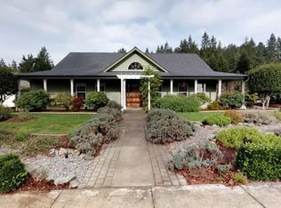 977 Helen Ln, Brookings, OR 97415