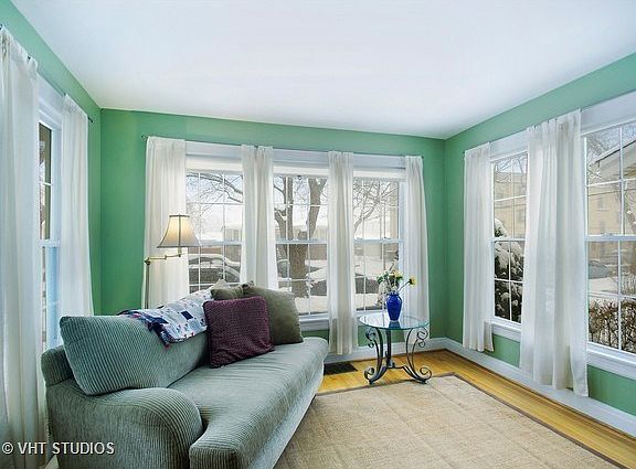 3rd image of 5617 W Leland Ave