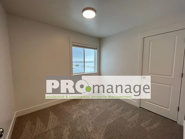 3700 E Cherry Ln — Photo 8