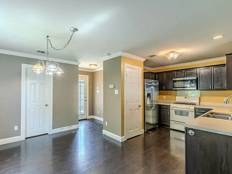 824 Palo Duro Dr — Photo 7