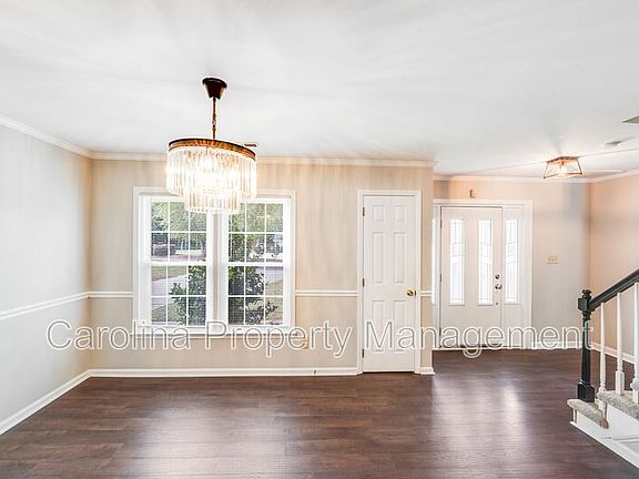 4th image of 2000 Mill House Ln