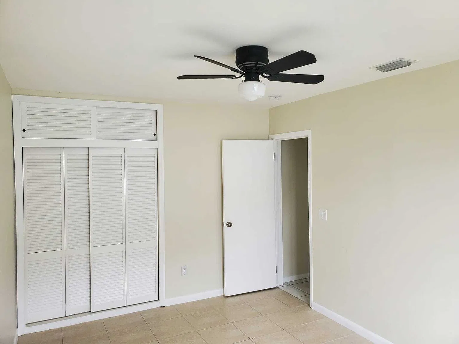 3 bed, 1596 sqft, $3,500 — Photo 2