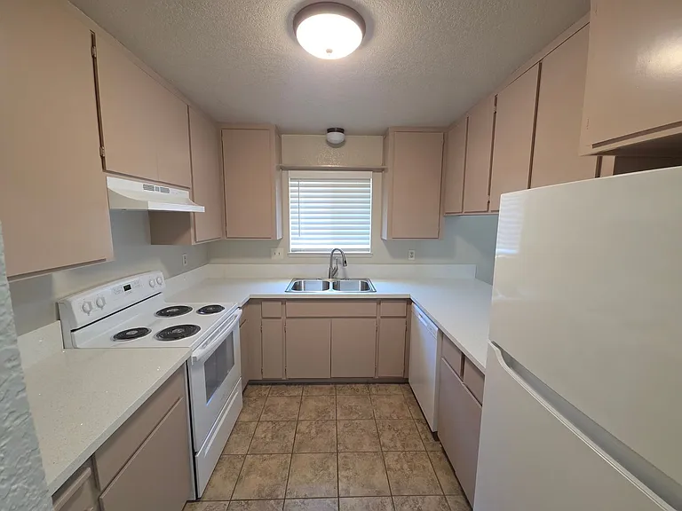 Olson Drive 1310 — Photo 22