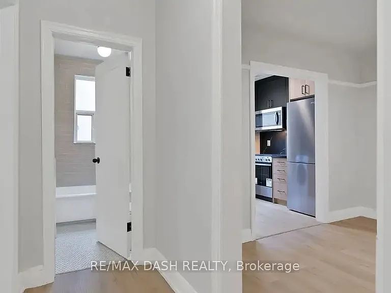50 Raglan Ave #5 — Photo 24