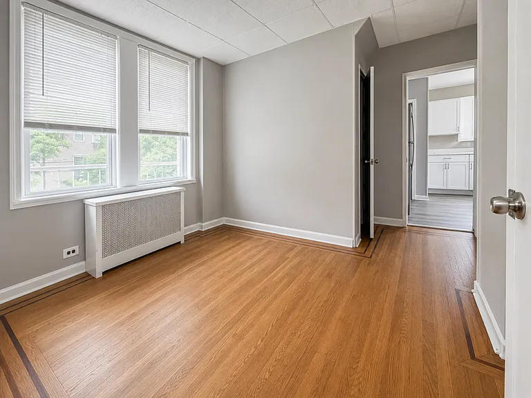 2604 Hamilton Ave — Photo 14