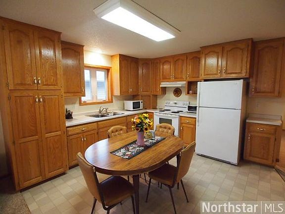 3rd image of 404 Lady Slipper Ave NE