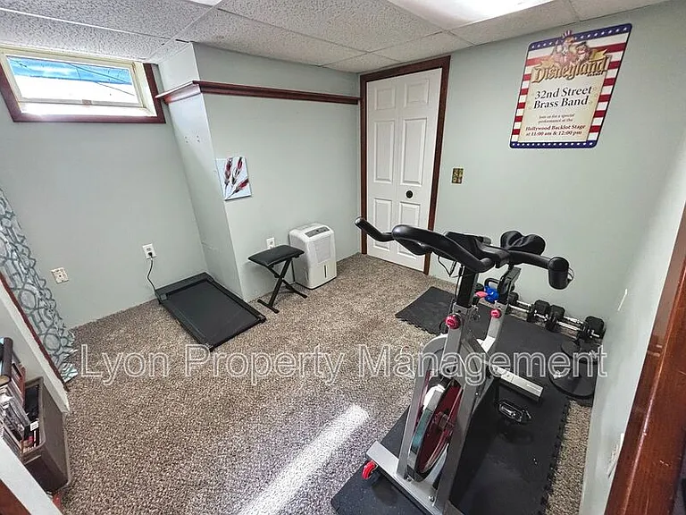 140 Long View Dr — Photo 20