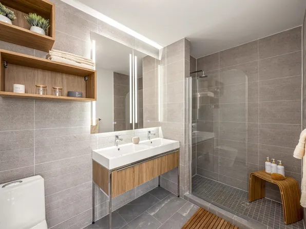 285 Broadway image 4 of 20