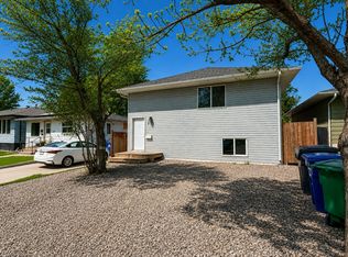 215 V Ave N, Saskatoon, SK S7L3E5