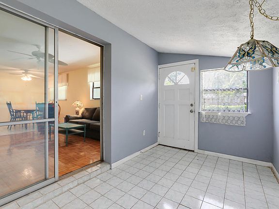2nd image of 4419 Vancouver Dr
