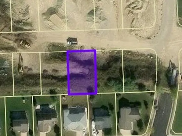 305 Michelle Ln, Cottage Grove, WI 53527