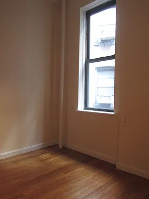 Rented by Beekman Street Realty | media 25