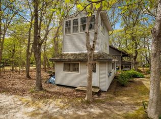 14 Old Colony Ave, Buzzards Bay, MA 02532