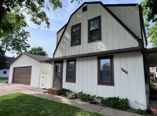 1021 North St #B, Lake Geneva, WI 53147
