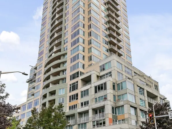 2600 2nd Avenue #202, Seattle, WA 98121