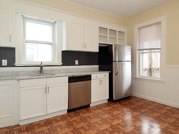 5th image of 1117 Saratoga St #1N