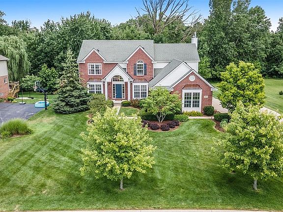 3rd image of 26680 Daria Cir E