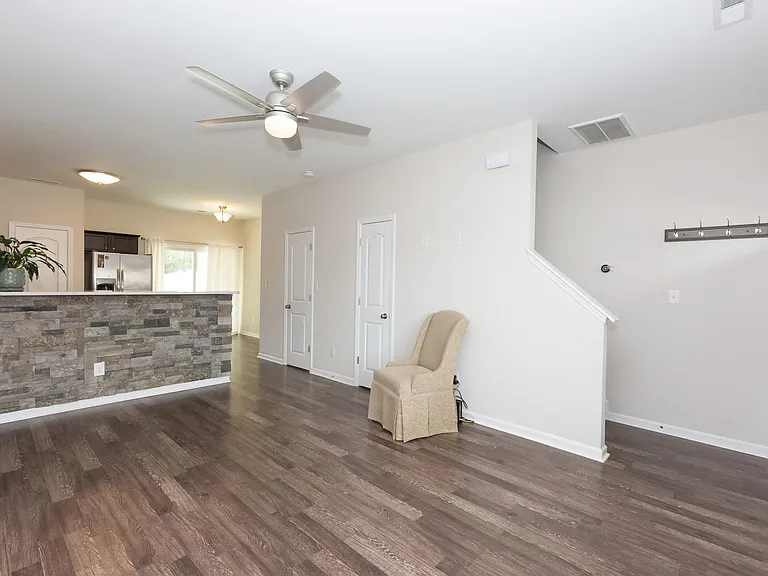 530 Oyster Rock Ln — Photo 7