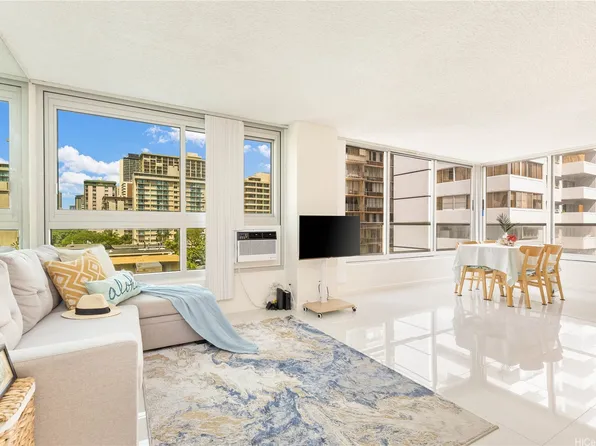 2421 Tusitala St APT 602, Honolulu, HI 96815