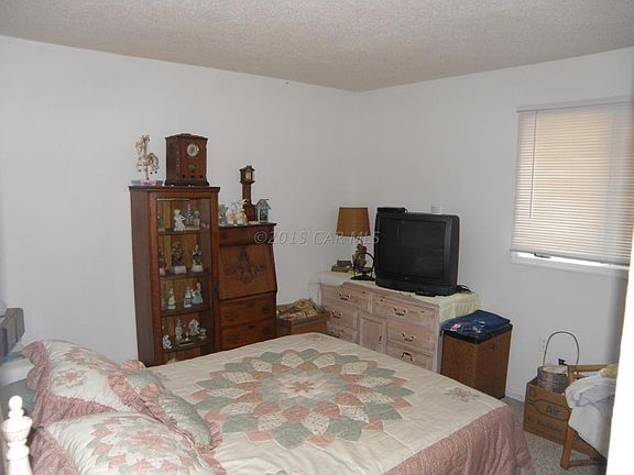 5th image of 725 Laurel Ave