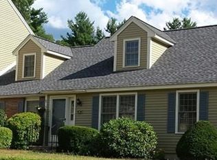 12 Seaver Brook Ln, Plaistow, NH 03865
