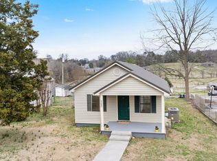 709 Ferry St, Loudon, TN 37774