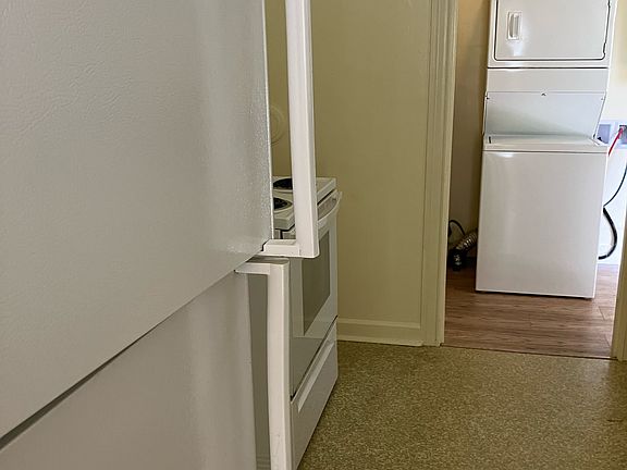 3rd image of 7010 35th Ave NE