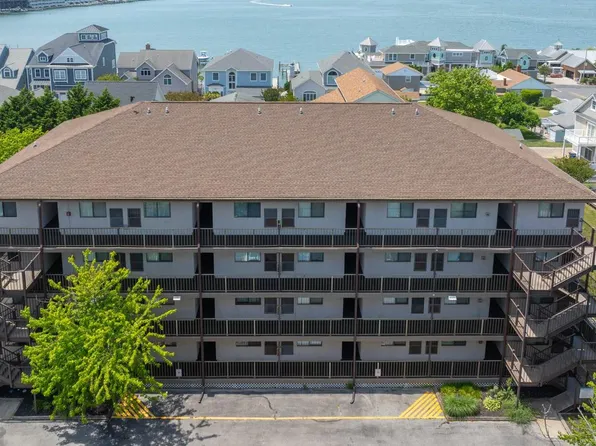 204 33rd St #20502, Ocean City, MD 21842