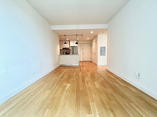 4th image of 409 Eastern Pkwy APT 715