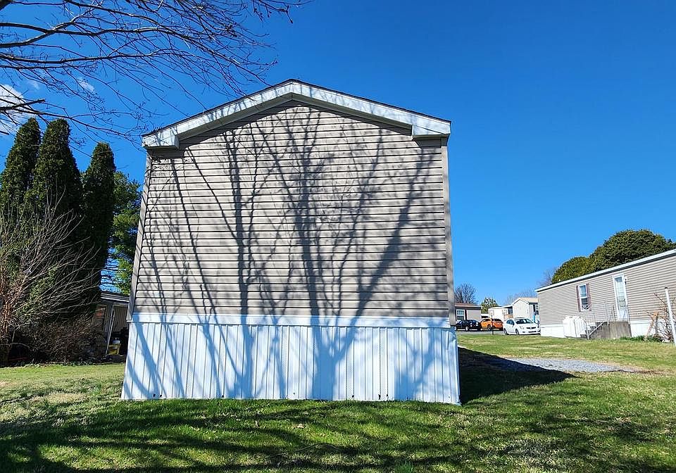 2nd image of 80 Quarry Rd Trailer 7