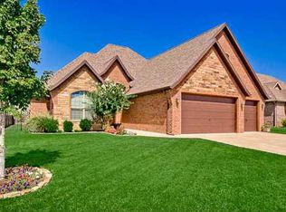6503 Coat Bridge St, Rogers, AR 72758