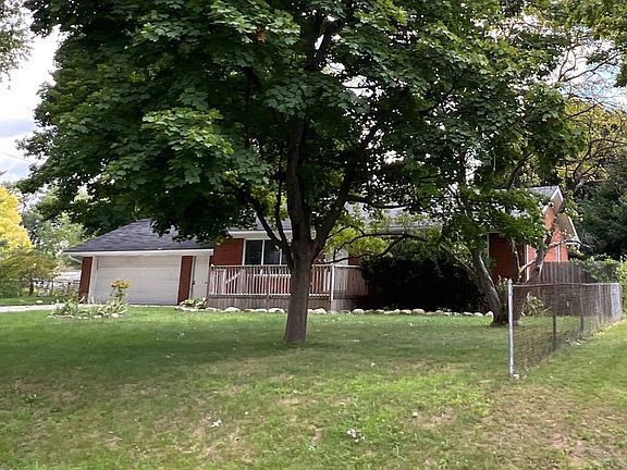 3rd image of 1368 Hira St