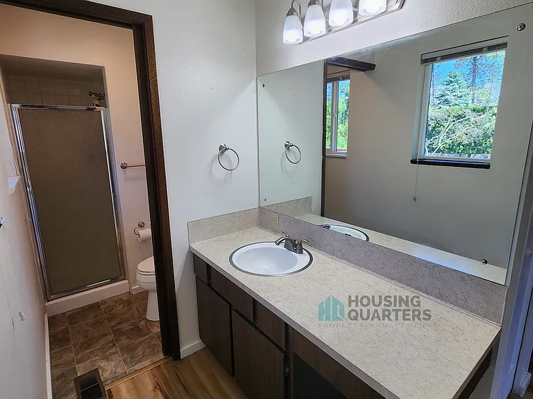 3318 S Bernard St — Photo 10