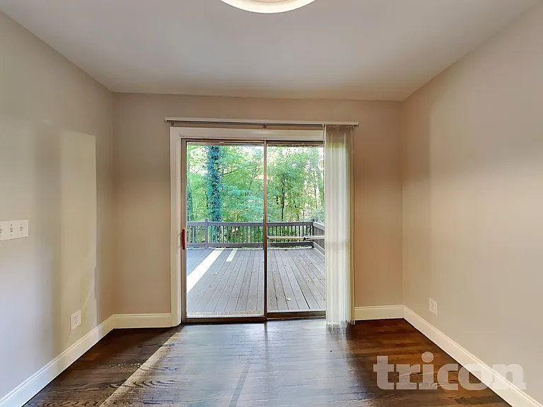 350 Waycross Dr — Photo 6