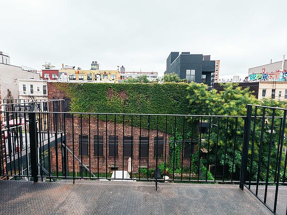 4th image of 132 Jefferson St #3A