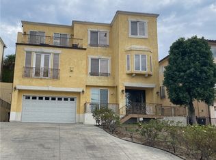 5230 Calatrana Dr, Woodland Hills, CA 91364