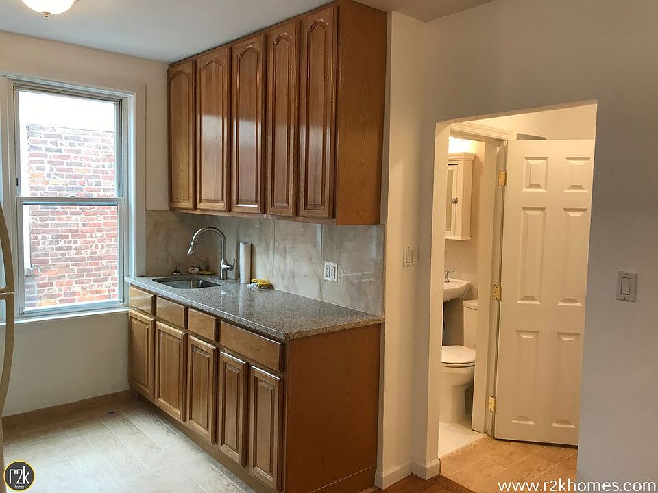 1st image of 4324 40th St APT 3R