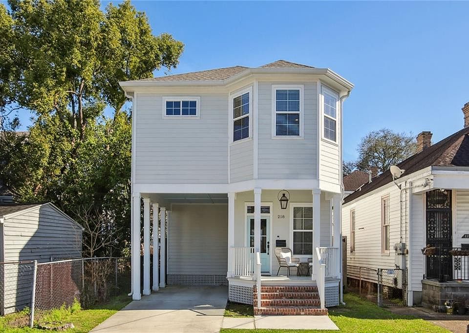 1st image of 218 S Salcedo St