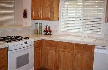 3rd image of 1668 NE Parkside Dr