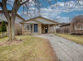 116 Hillview Rd, Saint Catharines, ON L2S 3A5