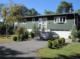 38 Crest Dr, White Plains, NY 10607