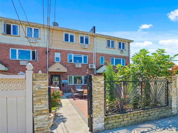 65-36 Metropolitan Avenue image 1 of 33