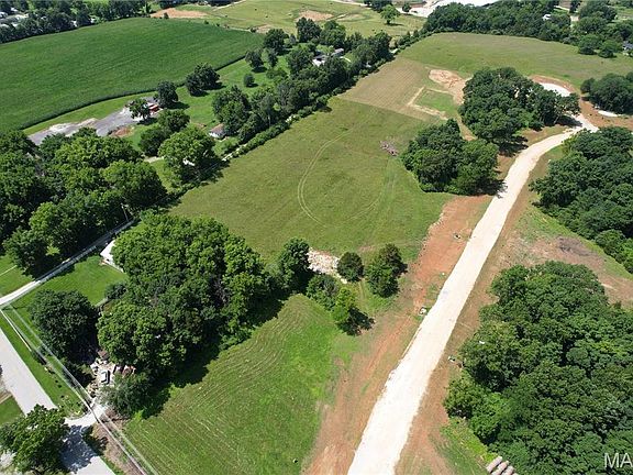 3rd image of 3 Oakview Ct Lot 1