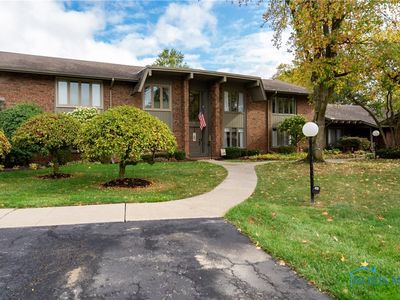 29610 Gleneagles Rd APT D, Perrysburg, OH, 43551