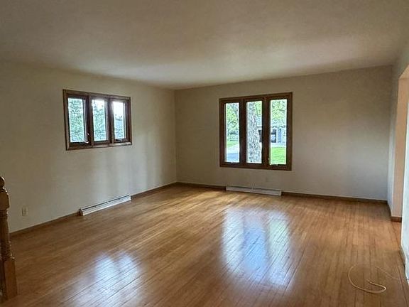 4th image of 406 EVERGREEN AVENUE
