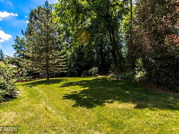 3rd image of 3 Morrissey Stone Ct